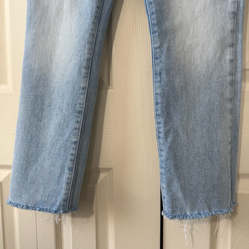 Frame Le High Straight Jean Light Wash Raw Hem Womens Size 28 - Picture 3 of 12
